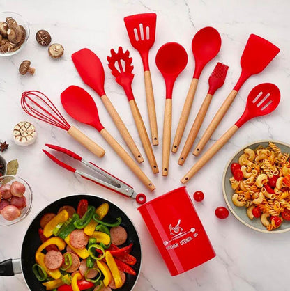 12 pcs set Wooden Handle Silicone Kitchen Utensils With Storage Bucket High Temperature Resistant And Non Stick Pot Spatula Spoon (random color)